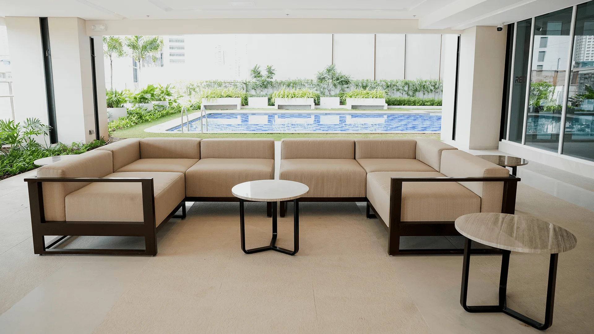 The amenity lounge at Red Residences.